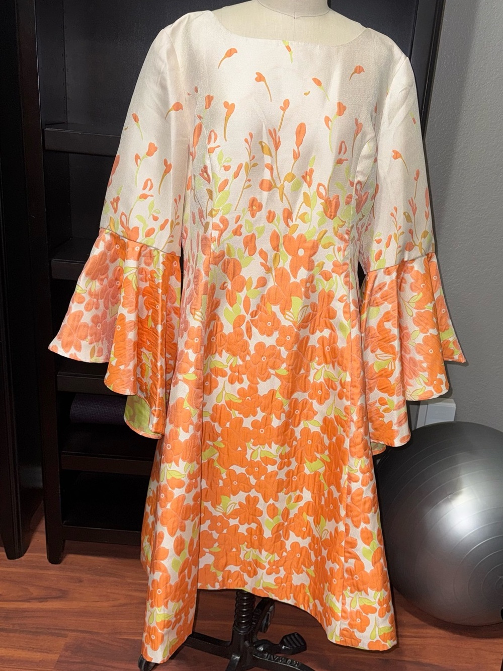Dresses by Nubiano Size 14 Floral Bell Sleeve A-Line Midi Dress Retro